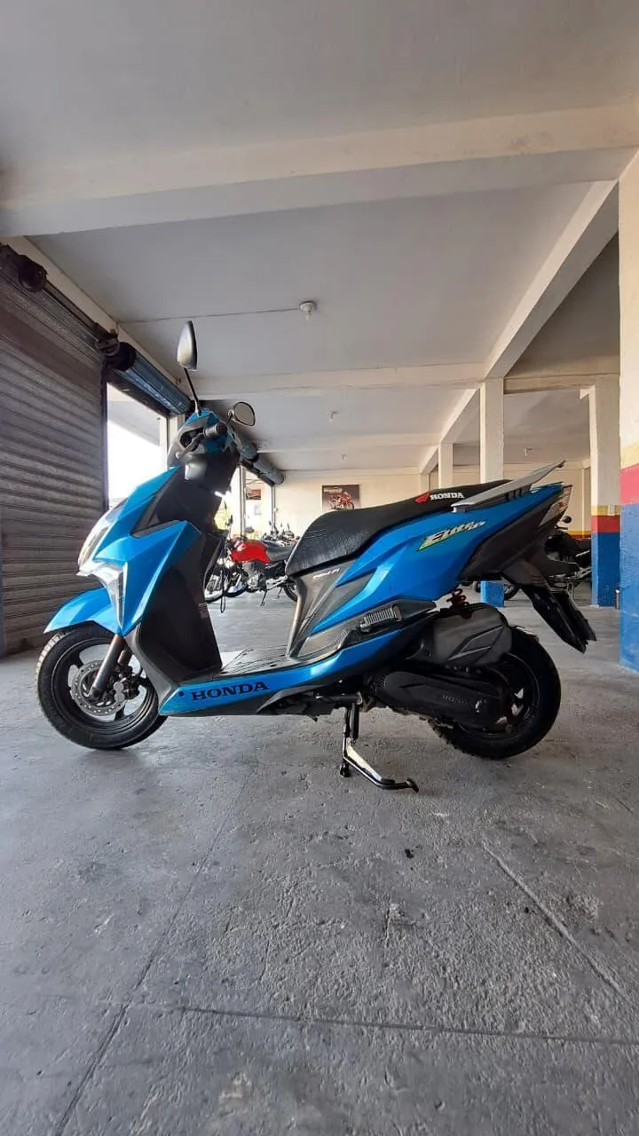 HONDA ELITE 125 LATERAL ESQUERDA